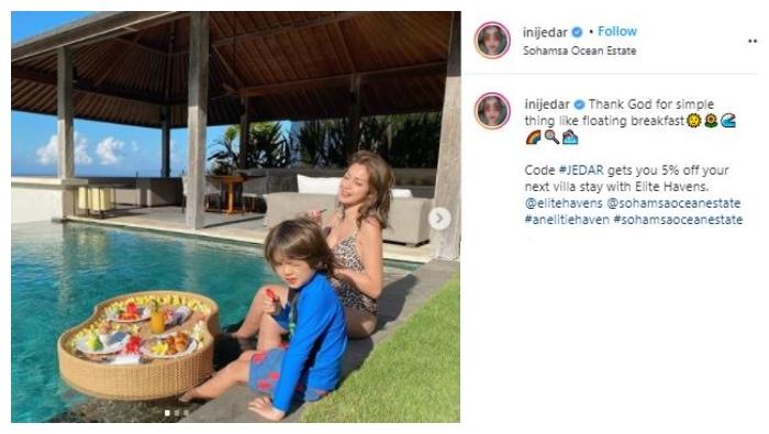 Jessica Iskandar liburan ke Bali. (Instagram/@Inijedar)