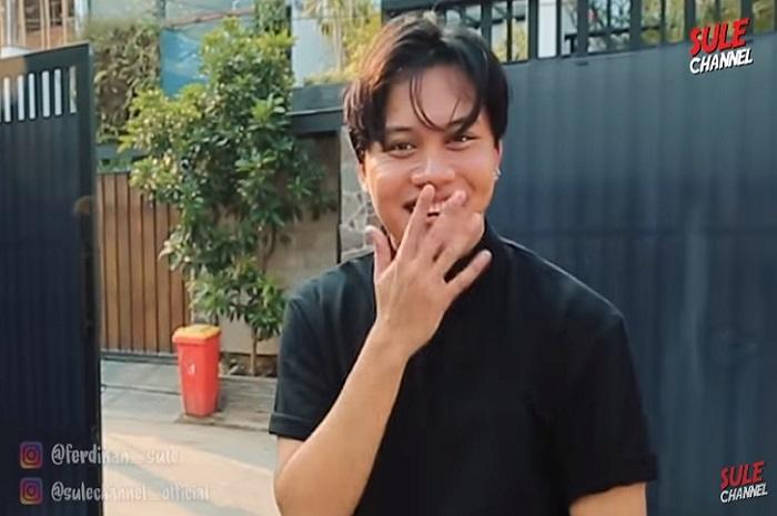 Momen perjodohan Amanda Caesa dan Rizky Febian (Tangkapan layar YouTube Sule channel)