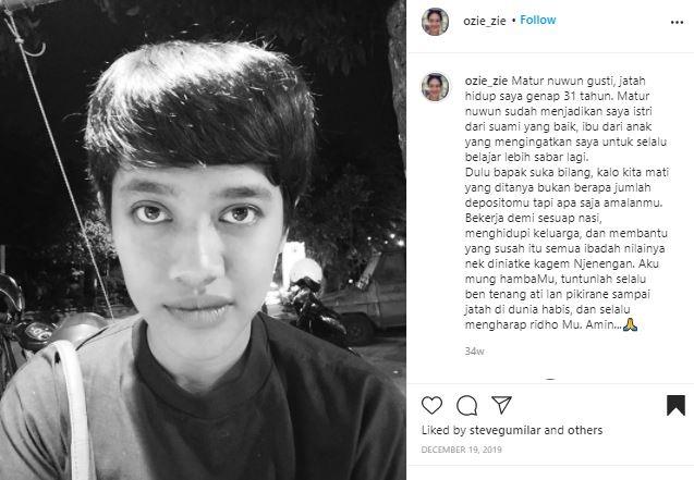 Siti Fauziah Saekhoni, pemeran Bu Tejo yang viral. (Instagram/@ozie_zie)