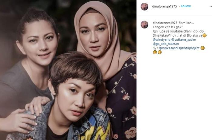 Gaya cetar Dina Lorenza. (Instagram/@dinalorenza1975)