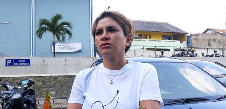 Artis Nikita Mirzani. [MataMata.com/Herwanto]