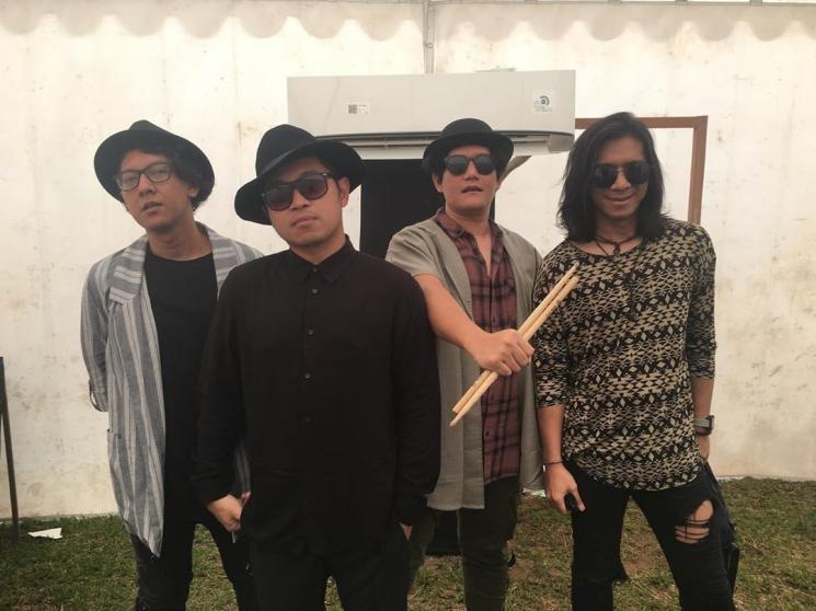 J-Rocks (Instagram/@antonjrocks.kelces)
