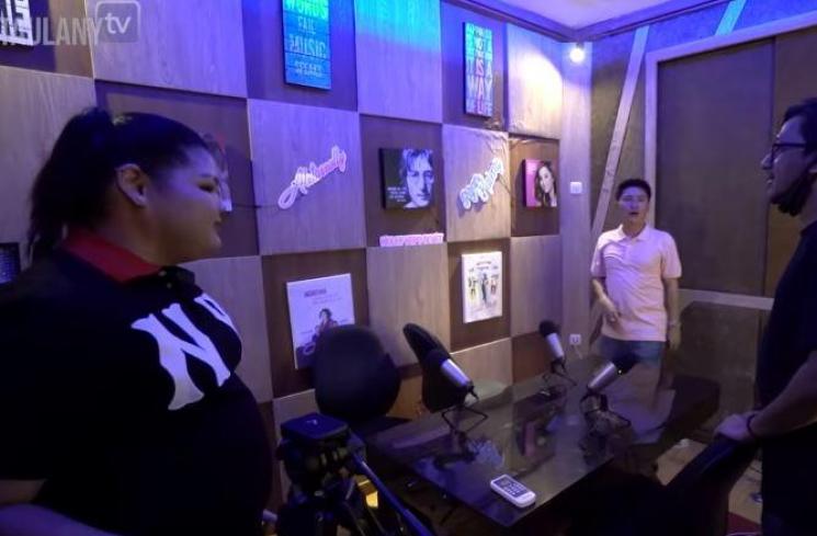Rumah megah Aleta Molly. (Youtube/TaulanyTV)