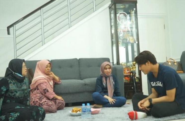Ibu Rizky Billar dan Lesty Kejora. (Instagram/@leslar_lestybillar)