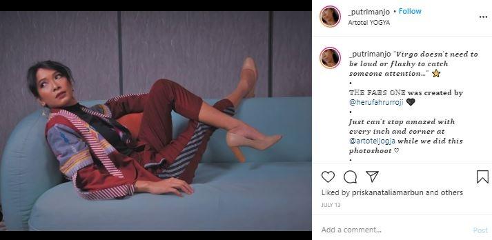 Putri Manjo, Yu Tri film Tilik di kehidupan nyata. (Instagram/@_putrimanjo)