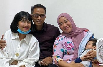Curhat ke Pengacara, Vanessa Angel Nangis