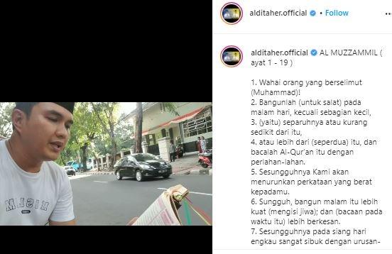 Aldi Taher ngaji di tempat tak biasa. (Instagram/@alditaher.official)