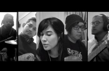 Aktif YouTube, 5 Potret Kompak Dian Sastrowardoyo Bareng Rekan Band Sekolah
