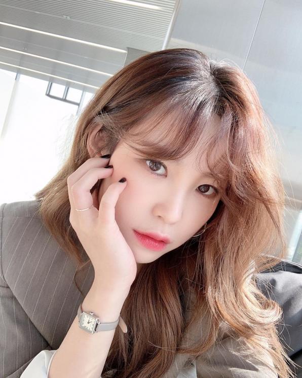 Hyosung eks SECRET (Instagram/@superstar_jhs)