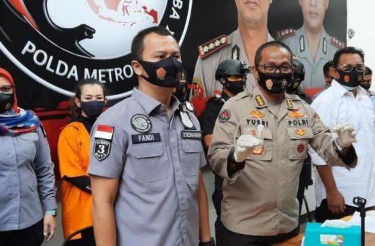 Polisi saat gelar preskon penangkapan Reza Artamevia terkait narkoba [Matamata.com/Yuliani]