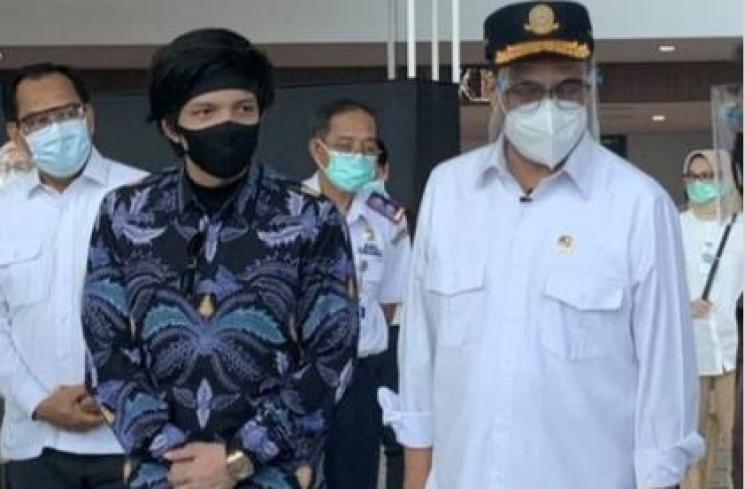 Busana Atta Halilintar (Twitter.com/puturudy)