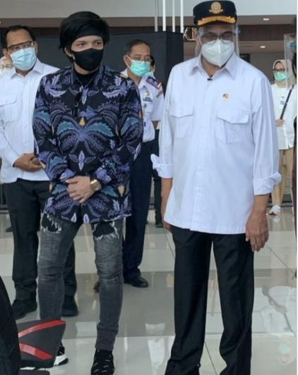 Busana Atta Halilintar (Twitter.com/puturudy)