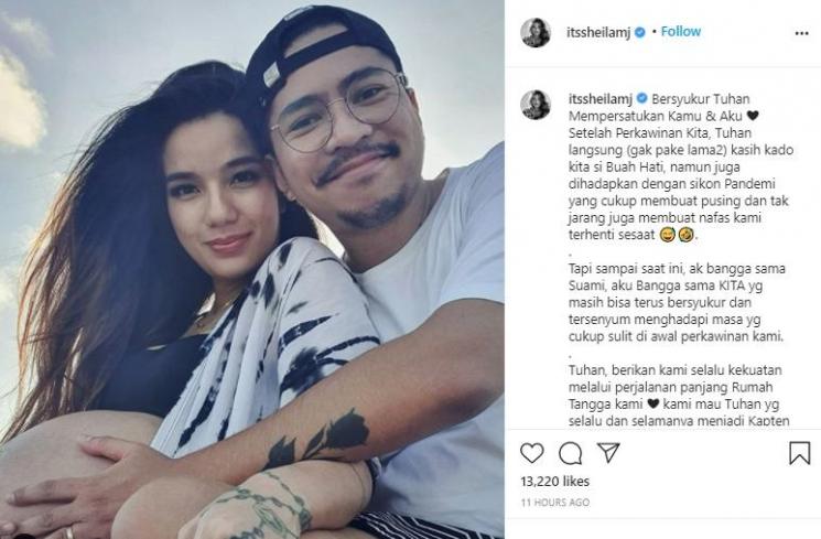 Sheila saat foto bersama sang suami (Instagram.com/itssheilamj)