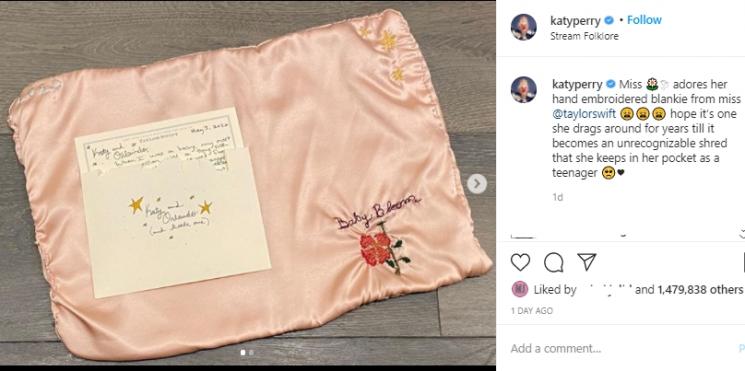 Selimut pemberian Taylor Swift (Instagram.com/katyperry)