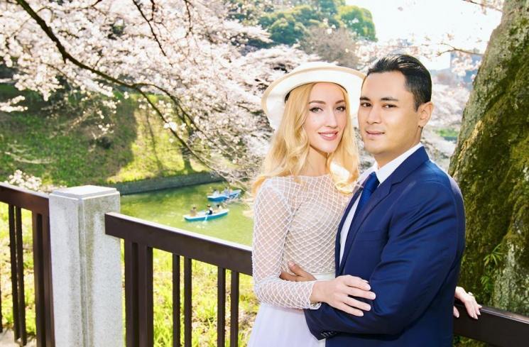 Panji Trihatmodjo dan istrinya, Varsha Strauss (Instagram/@varshaadhikumoro)
