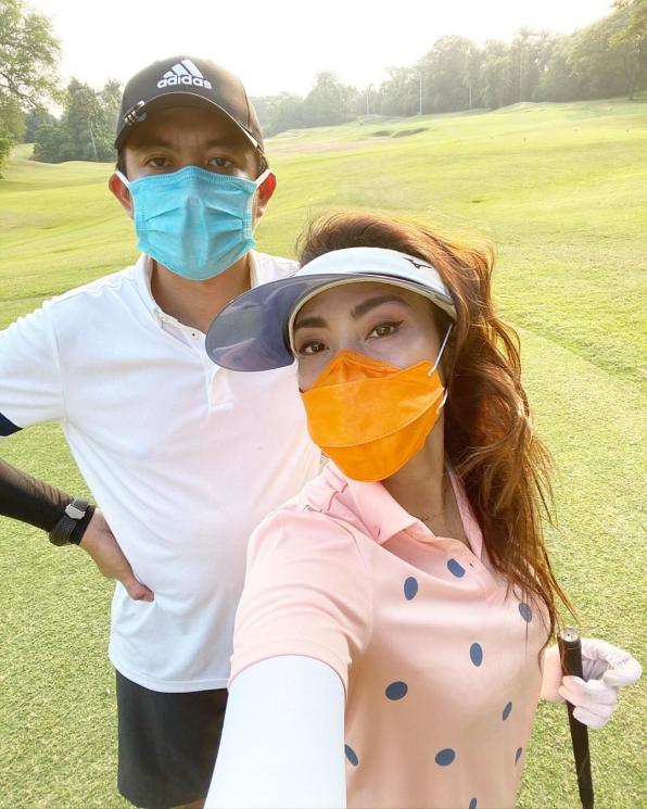 Ayu Dewi dan Regi Datau. (Instagram/@mrsayudewi)