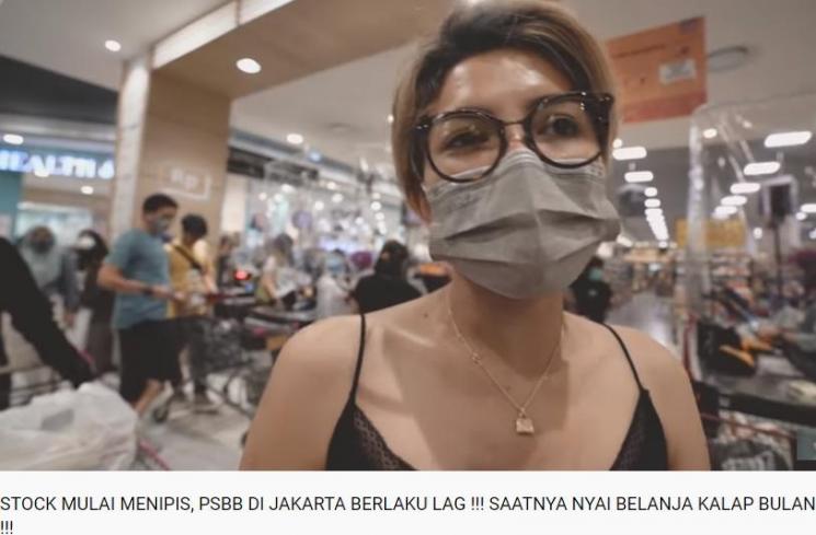 Nikita Mirzani kalap belanja bulanan (Youtube.com/crazynikmirREAL)