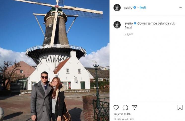 Sissy Priscillia saat bersama Nicholas Saputra (Instagram.com/sysiio)
