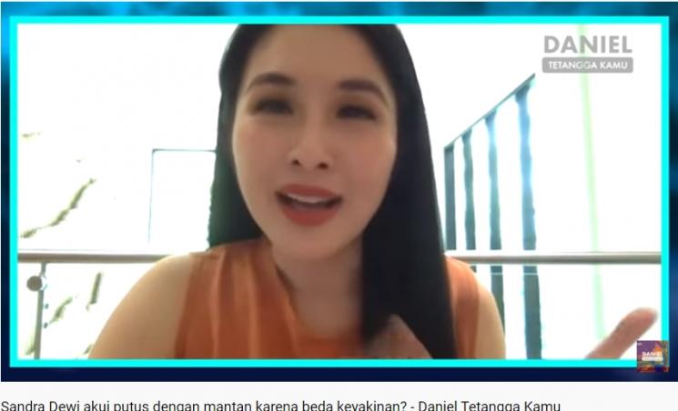 Sandra Dewi  (YouTube.com/DanielManantaNetwork)