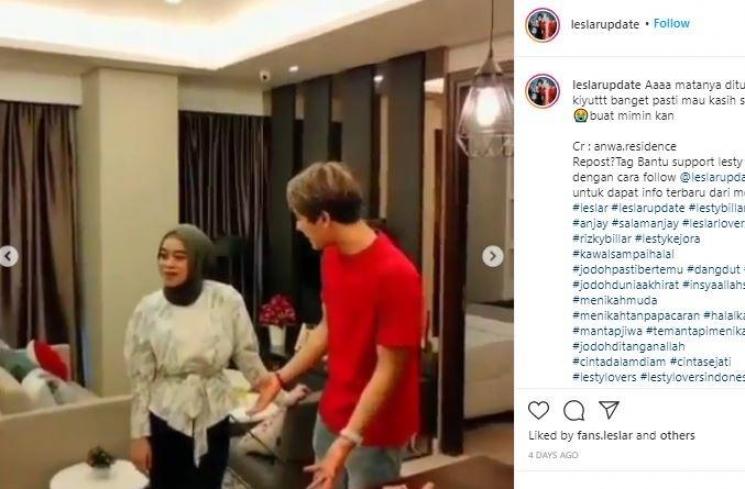 Lesty Kejora dapat kejutan apartemen dari Rizky Billar. (Instagram/@leslar_update)