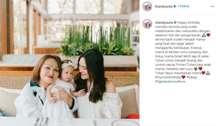 Ibu Shandy Aulia ultah (Instagram/@shandyaulia)
