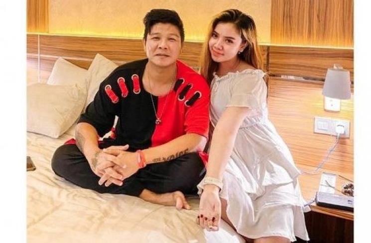 Andhika Mahesa alias Andika eks Kangen Band bersama perempuan cantik yang diduga kekasihnya, Pratiwi Diah Ketrin. [Instagram]