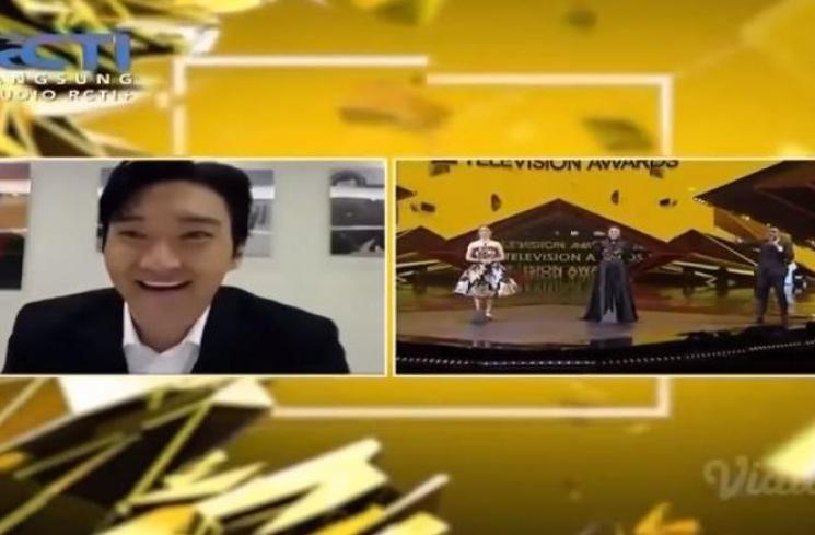 Choi Siwon dan Raffi Ahmad. (Youtube/LeeJesZen)