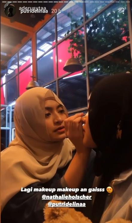 Nathalie Holscher dan Putri Delina (Instagram/@putridelinaa)