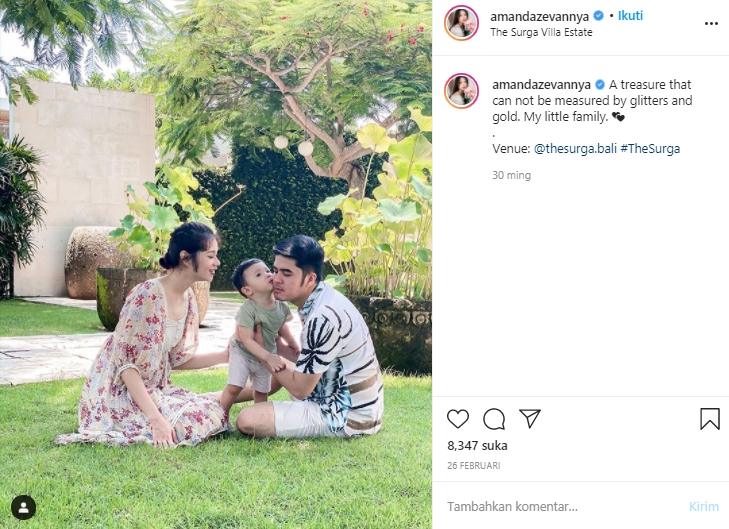 Amanda Zevannya dan keluarga kecilnya (Instagram.com/amandazevannya)