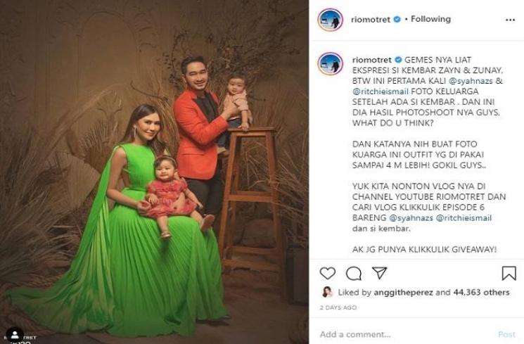 Pemotretan keluarga Syahnaz Sadiqah (Instagram @riomotret)