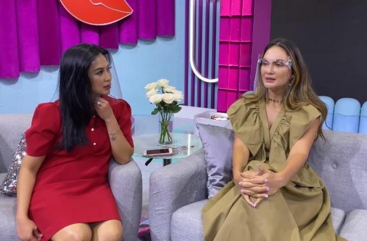 Luna Maya. (Youtube/FeniRoseOffiicial)