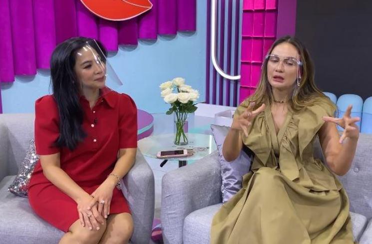 Luna Maya. (Youtube/FeniRoseOffiicial)