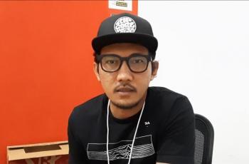Sedih, Lagu Baru Sandy Canester Terinspirasi dari Kisah Pribadi