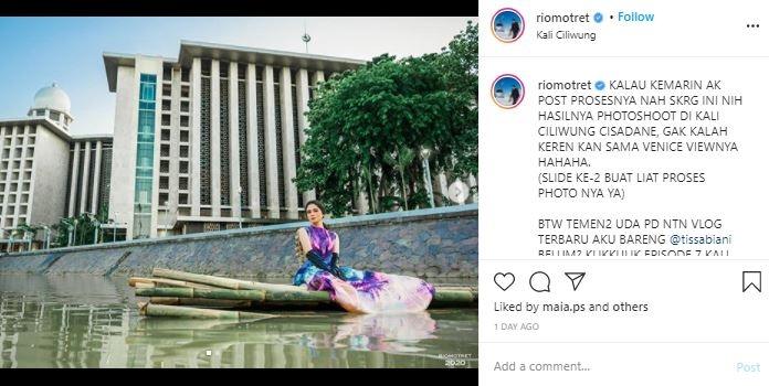 Tissa Biani di Kali Ciliwung. (Instagram/@riomotret)