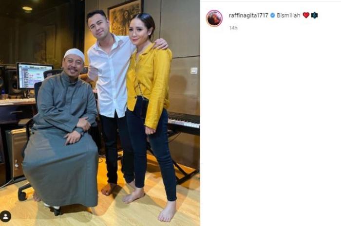 Raffi Ahmad dan Nagita Slavina ketemu Opick. (Instagram/@raffinagita1717)