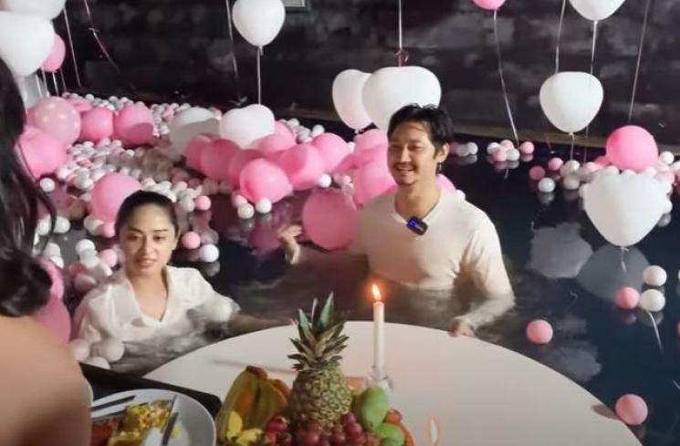 Ultah suami Dewi Perssik. (Youtube/DepeChannel)
