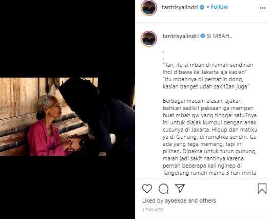 Tantri Kotak jenguk nenek. (Instagram/@tantrisyalindri)