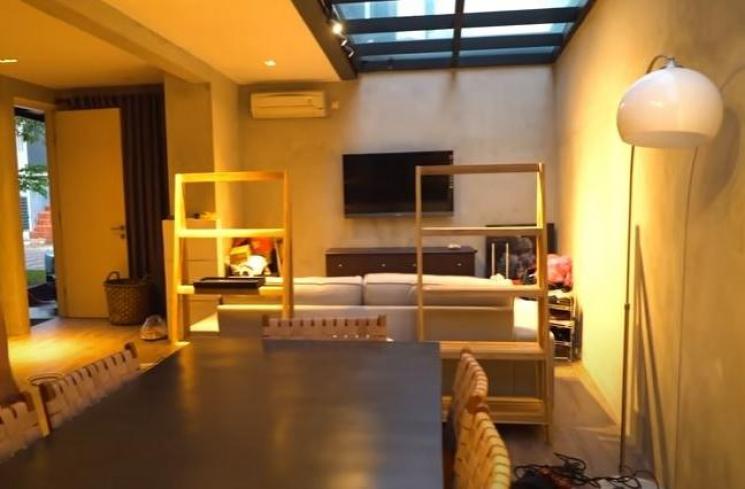 Rumah lama Paula Verhoeven. (Youtube/BaimPaula)