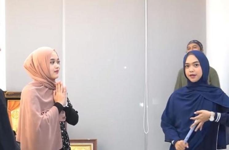 Rumah Putri Delina. (Youtube/RicisOfficial)