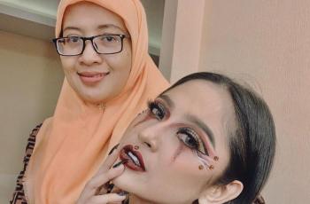 Dewi Perssik Curiga Diguna-guna, Badan Sakit Tertusuk Tiap Jam 12 Malam