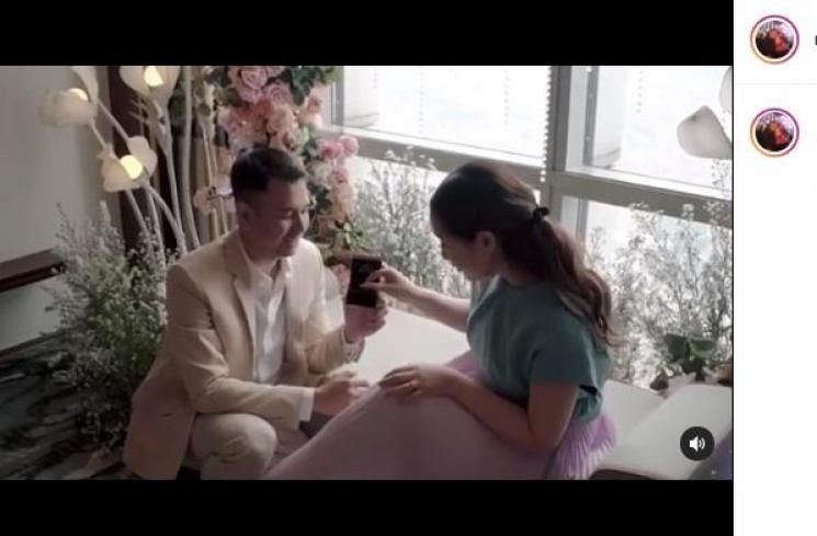 Momen anniversary pernikahan Raffi Ahmad dan Nagita Slavina. (Instagram/@raffinagita1717)