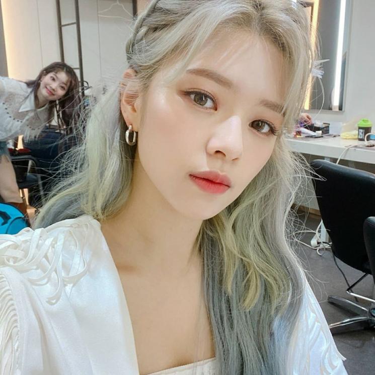Jeongyeon TWICE (Instagram/@twicetagram)