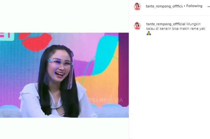 Salshadilla Juwita jodohkan Denise Chariesta dengan Lutfi Agizal. (Instagram/@tante_rempong_offficial)