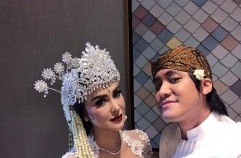 Kevin Aprilio Pose di Ranjang Bareng Vicy Melanie, Digoda Malam Pertama