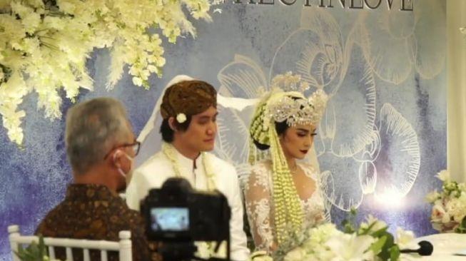 Kevin Aprilio resmi menikah dengan Vicy Melanie [MataMata.com/Yuliani]