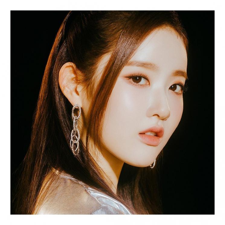 Sieun STAYC (Instagram.com/stayc_highup)