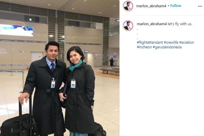 Marlon Abraham, pramugara viral mirip Shah Rukh Khan. (Instagram/@marlon_abraham4)