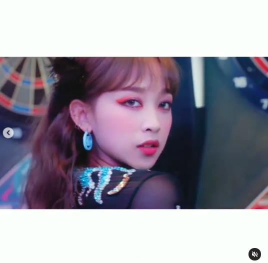 Dita Karang Secret Number (Instagram.com/secretnumber_official)