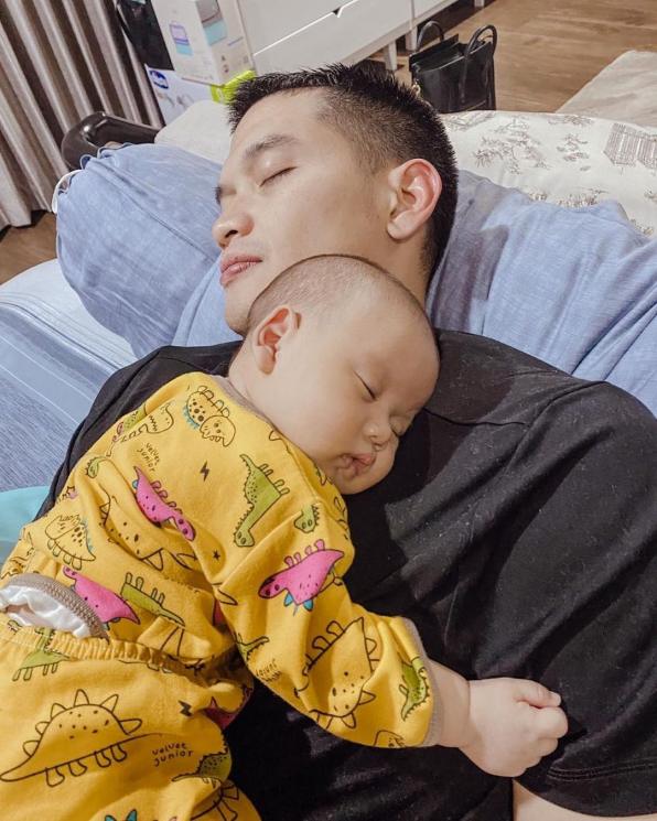 Rezky Aditya dan Keene Atharrazka Adhitya (Instagram/@cutratumeyriska)