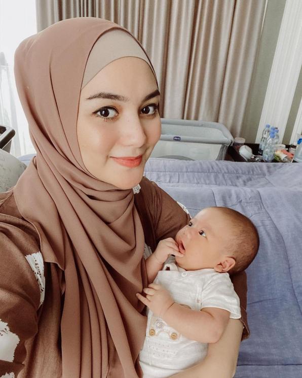 Citra Kirana bersama Baby Athar (Instagram/@citraciki)